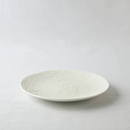 深山Miyama 象牙白花卉浮雕盤15cm | 美濃燒