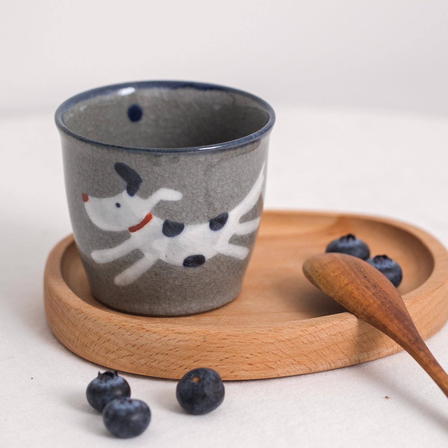 手繪小狗冰裂紋茶杯湯吞 兩色 | 波佐見燒